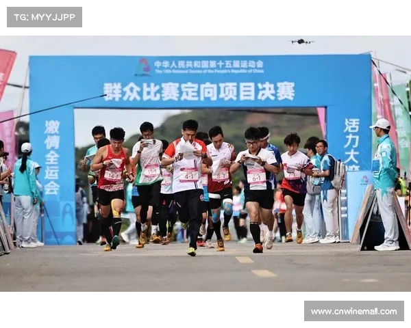 十五运会群众七人制男子足球决赛在佛山擂响战鼓 十五运会群众七人制男子足球决赛在佛山擂响战鼓
